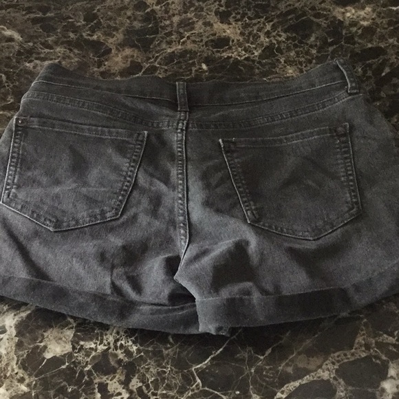 2 pairs denim shorts - Picture 4 of 7